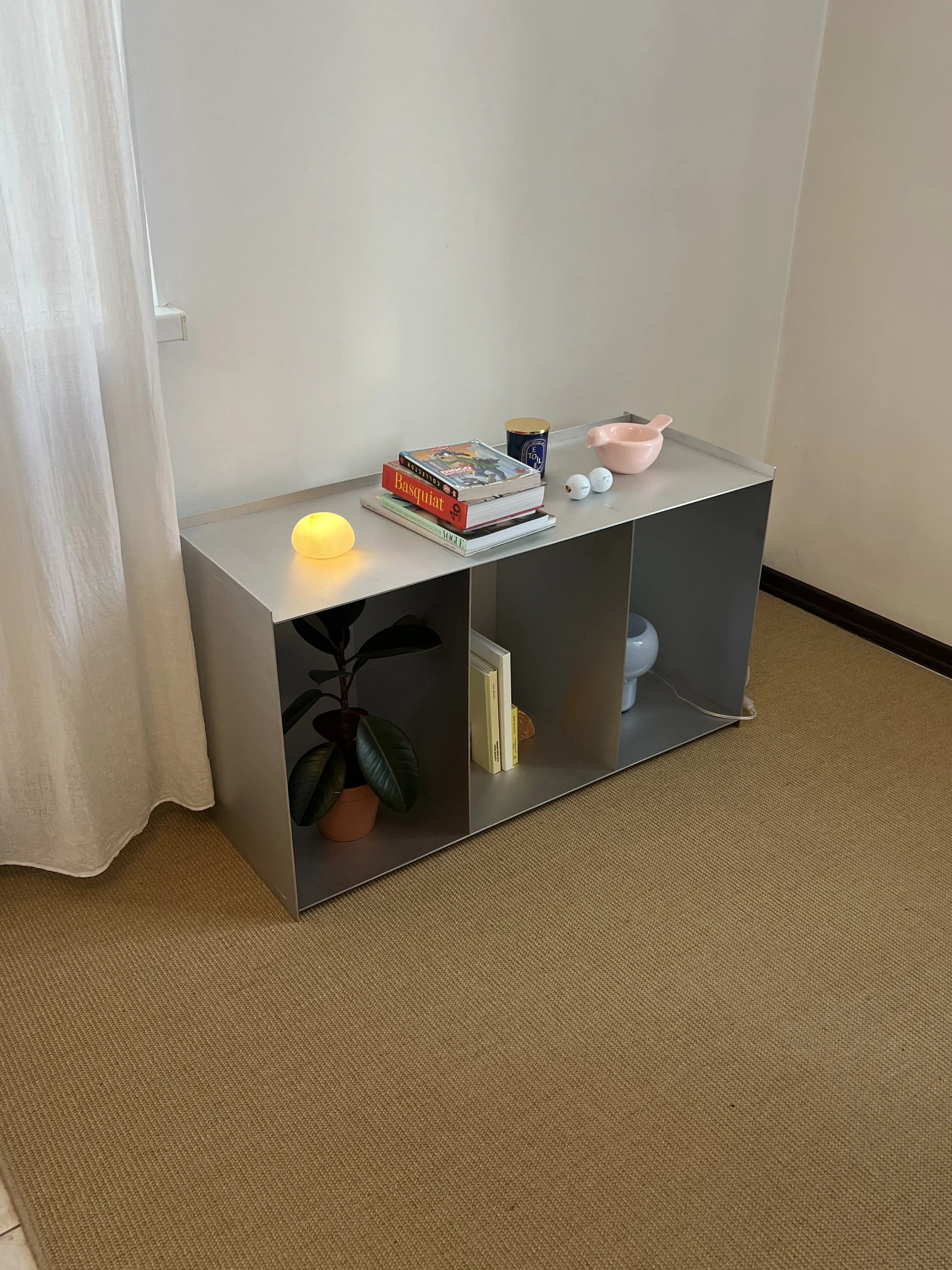 Aluminum Compartments Table