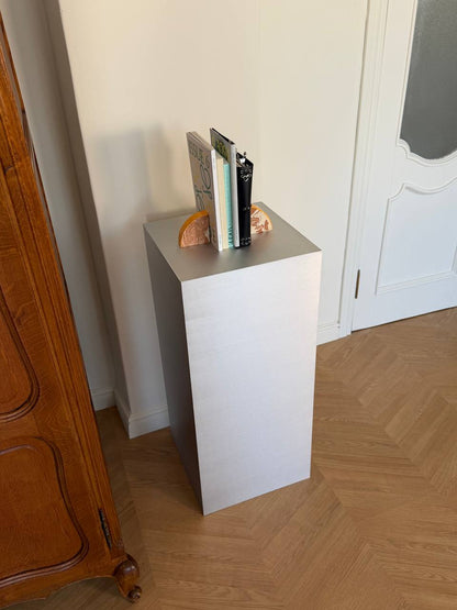 Minimalist Pedestal Stand