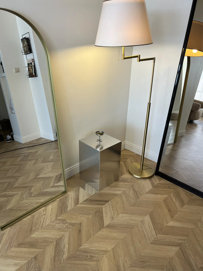 Medium Aluminum Cube Stand