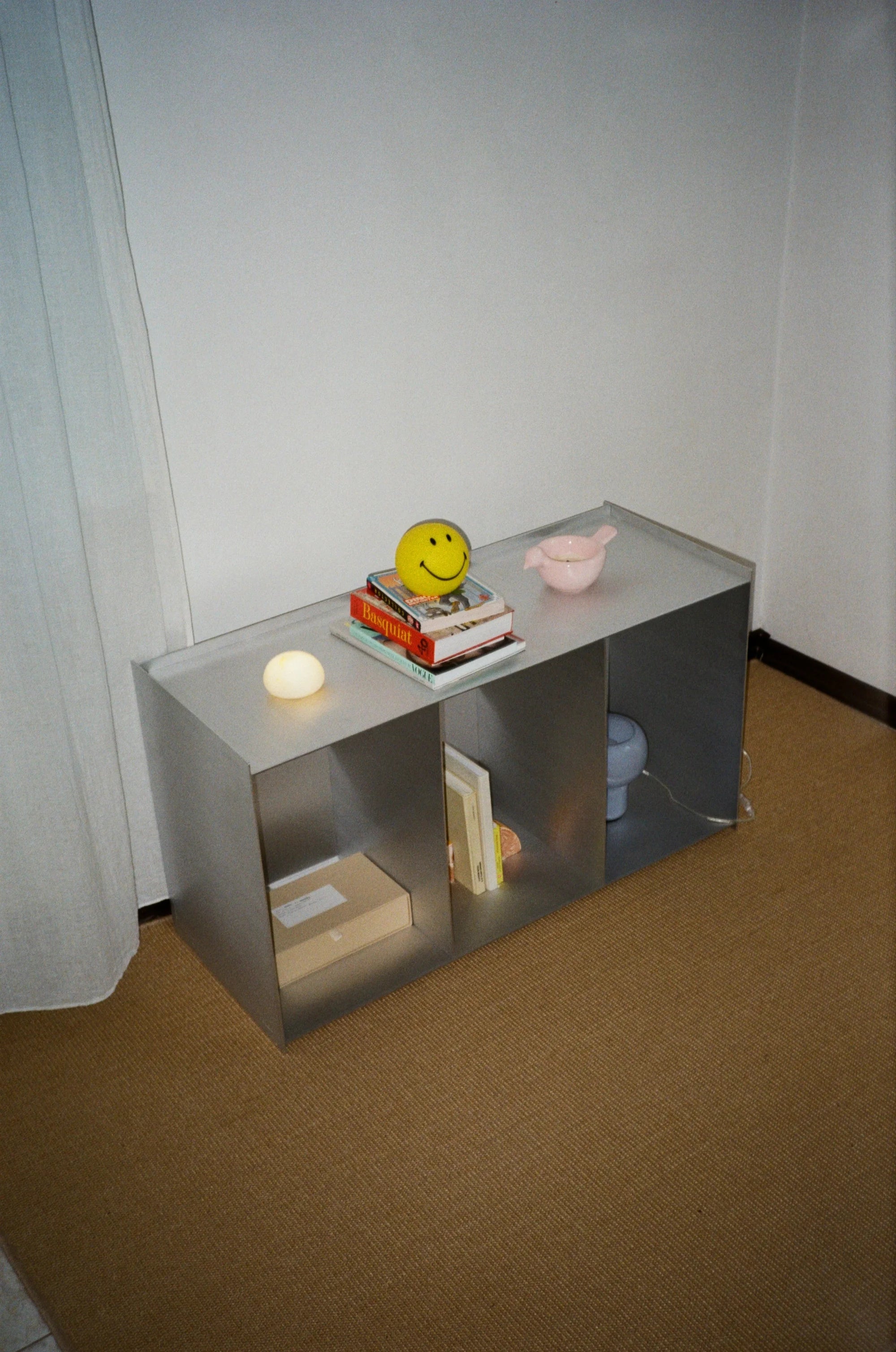 Aluminum Compartments Table